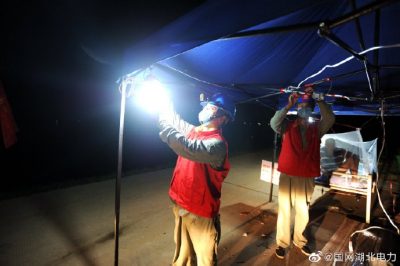 防汛保電，照亮12公里防汛河堤