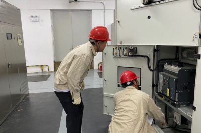 對康緣養(yǎng)生谷竣工完成的配套電氣設備、線路開展驗收工作